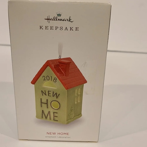 Hallmark Keepsake Ornaments new home 2018 - Picture 4 of 5